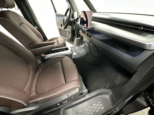2025 Volkswagen ID. Buzz Pro S Black at Subaru and VW of Moon Township