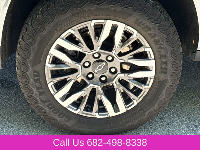 Used 2025 Chevrolet Suburban SUV