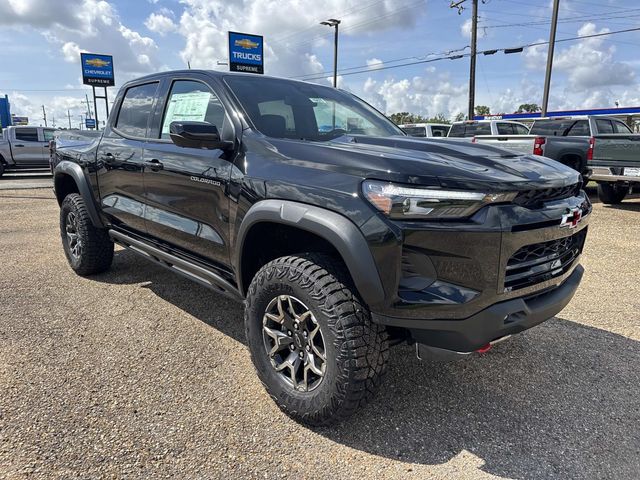 Black 2026 Chevrolet Colorado Pickup Truck Four-Wheel Drive 8-Speed Automatic