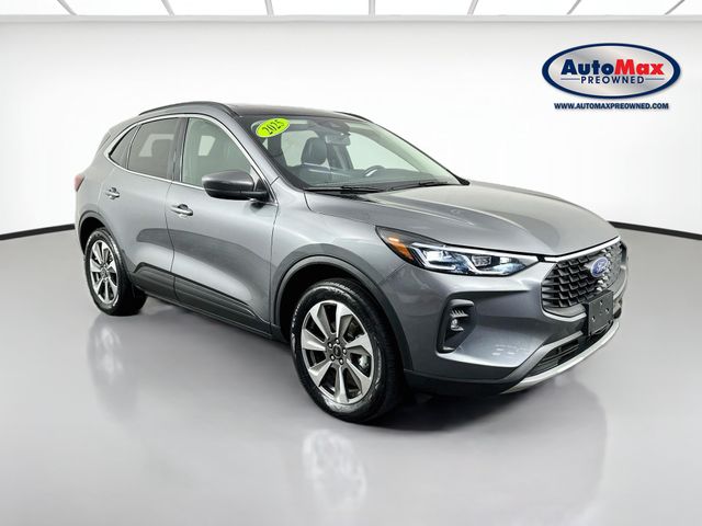 Carbonized Gray Metallic 2025 Ford Escape SUV / Crossover All-Wheel Drive 8-Speed Automatic