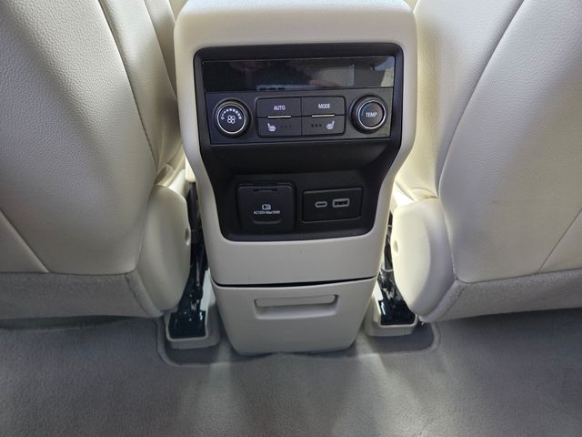 2023 GMC Acadia AWD Denali
