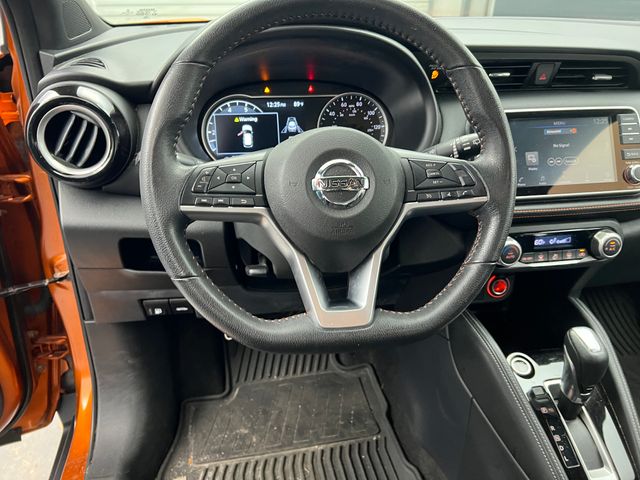 2020 Monarch Orange/Super Black Nissan Kicks SR FWD SUV