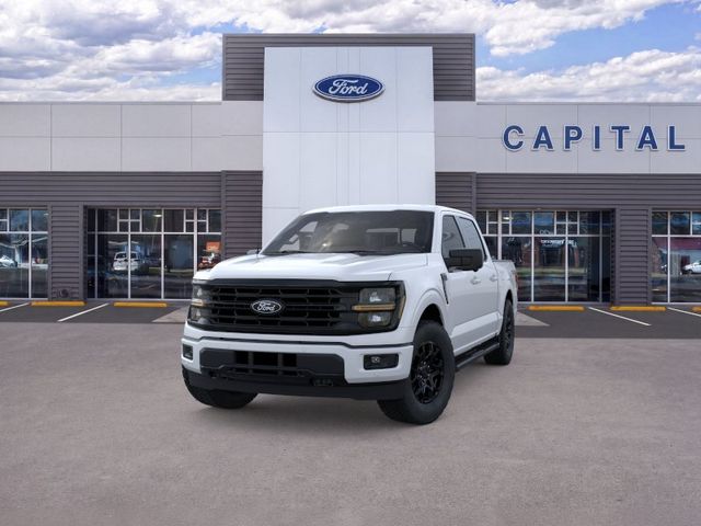 New 2026 White Ford XLT image 2