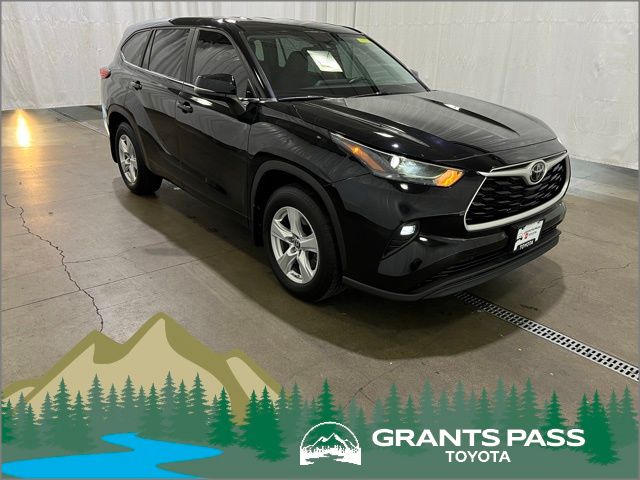 2023 Toyota Highlander LE AWD