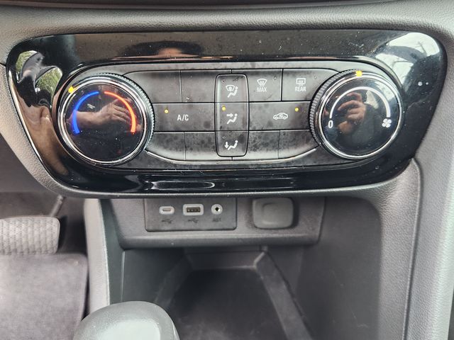 2023 Buick Encore GX Preferred Black at Toyota of Victoria