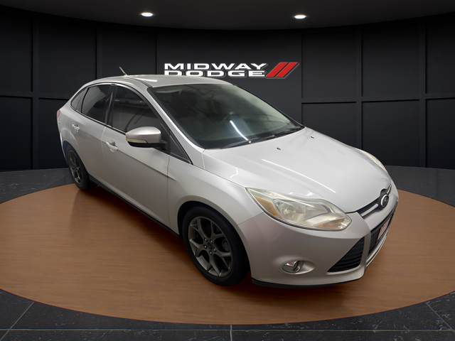 Ingot Silver 2013 Ford Focus Sedan Front-Wheel Drive 6-Speed Automatic
