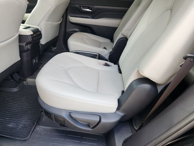 Used 2026 Toyota Grand Highlander Hybrid SUV
