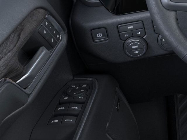 2025 Chevrolet Silverado 1500 LTZ photo