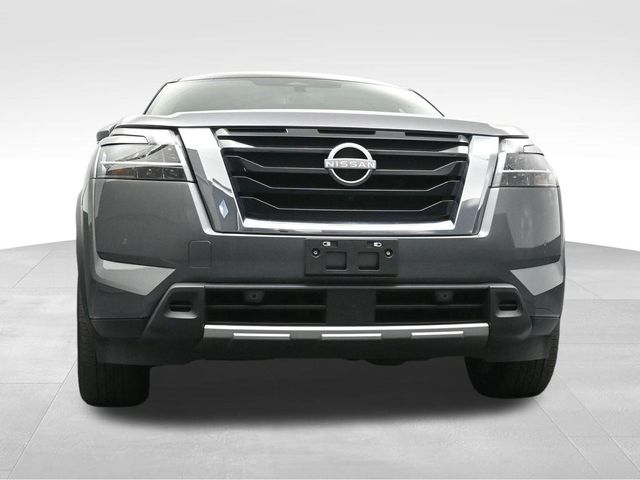 2023 Nissan Pathfinder SL 43