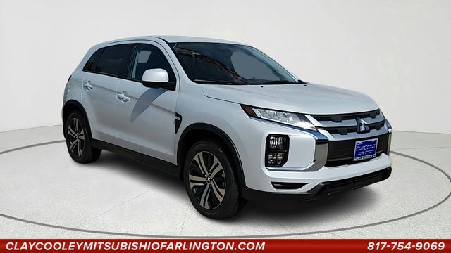 2026 Mitsubishi Outlander Sport 2.0 ES AWC CVT's photo