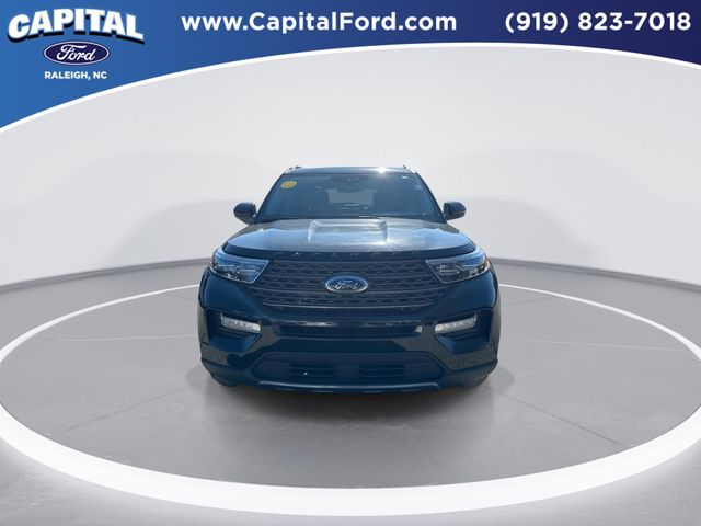 New 2024 Black Ford XLT image 3