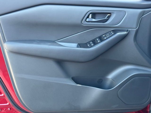 2025 Nissan Rogue S - Photo 10