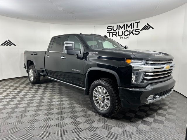 Mosaic Black Metallic 2023 Chevrolet Silverado 3500HD High Country Crew Cab 4WD Pickup Truck Four-Wheel Drive Automatic