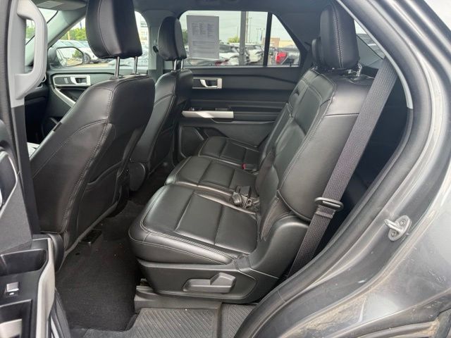 2022 Carbonized Gray Metallic Ford Explorer XLT 4X4 SUV
