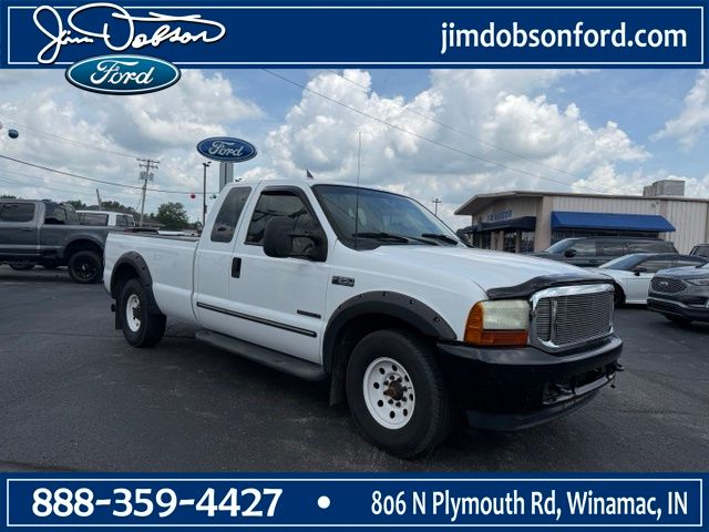 Oxford White Clearcoat 2000 Ford F-250 Super Duty Pickup Truck Rear-Wheel Drive 6-Speed Manual Overdrive