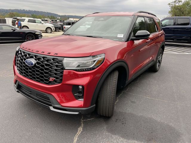 2025 Ford Explorer ST 8