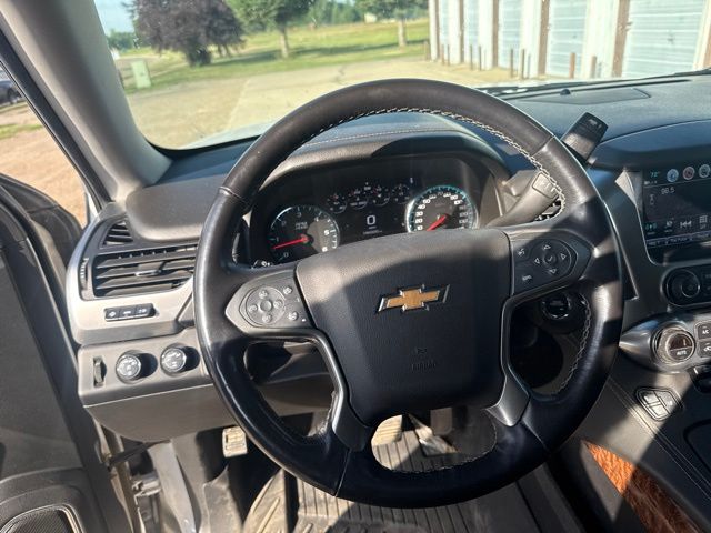 2019 Iridescent Pearl Tricoat Chevrolet Suburban Premier 4X4 SUV