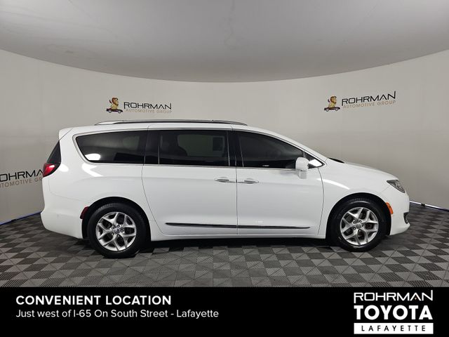 2019 Chrysler Pacifica Touring L Plus 46