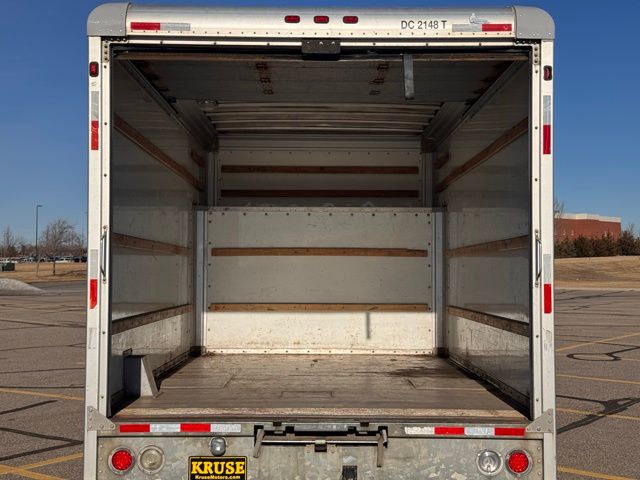 2008 Ford E-450 Cutaway 