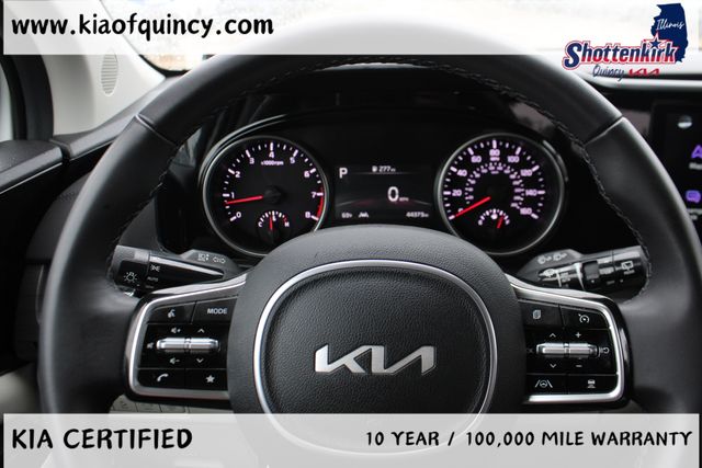 Used 2024 Kia Carnival Van