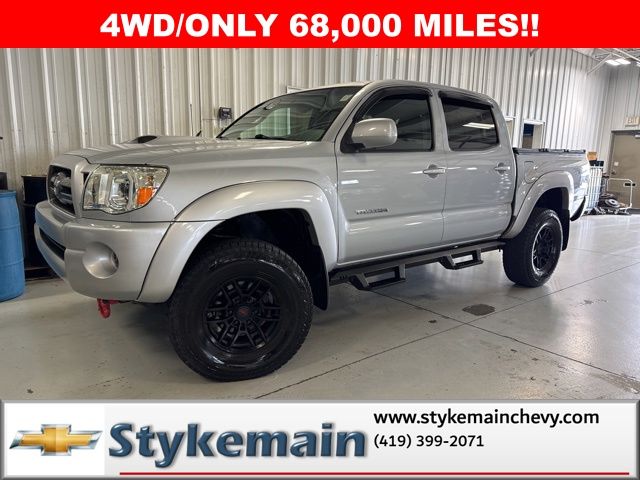 Silver Streak Mica 2009 Toyota Tacoma Double Cab V6 4WD Pickup Truck Four-Wheel Drive 5-Speed Automatic Overdrive