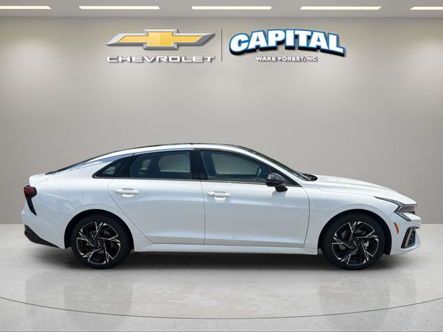 Used 2025 White Kia GT-Line image 14