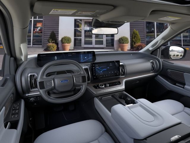 New 2026 White Ford Platinum image 9
