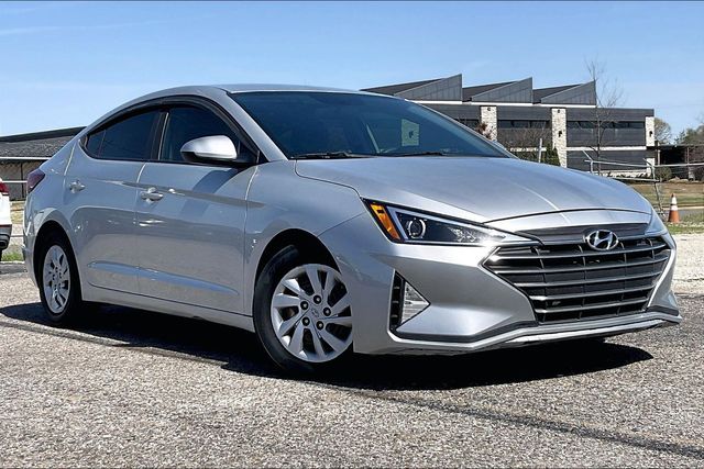 2019 Hyundai Elantra SE FWD