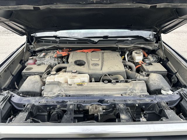 Used 2023  Toyota Limited image 20