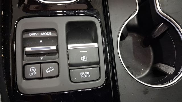Used 2025 Honda Pilot SUV