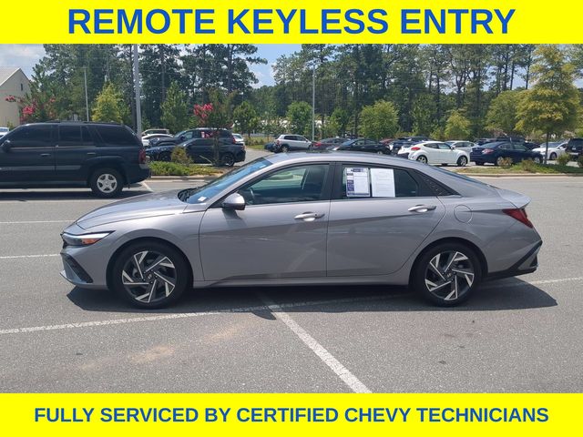 Used 2025 Hyundai Elantra Sedan
