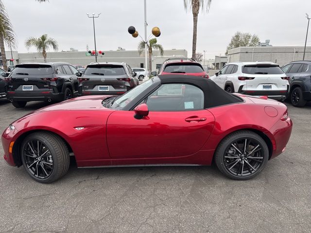 2024 Mazda MX-5 Miata Grand Touring 8