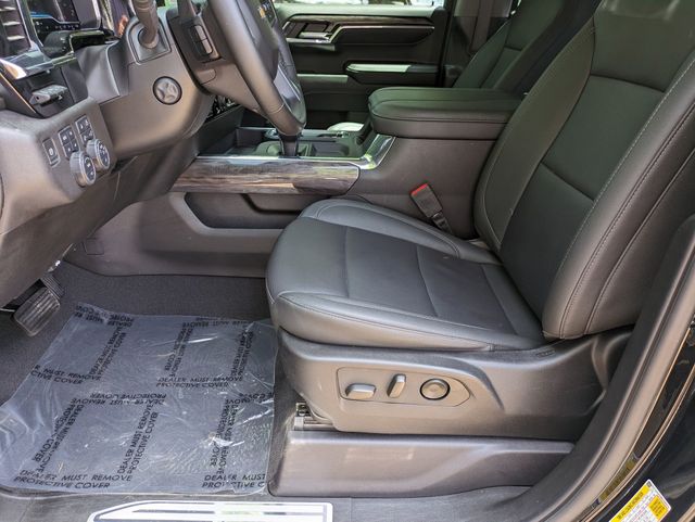 2024 Chevrolet Silverado 1500 LTZ photo