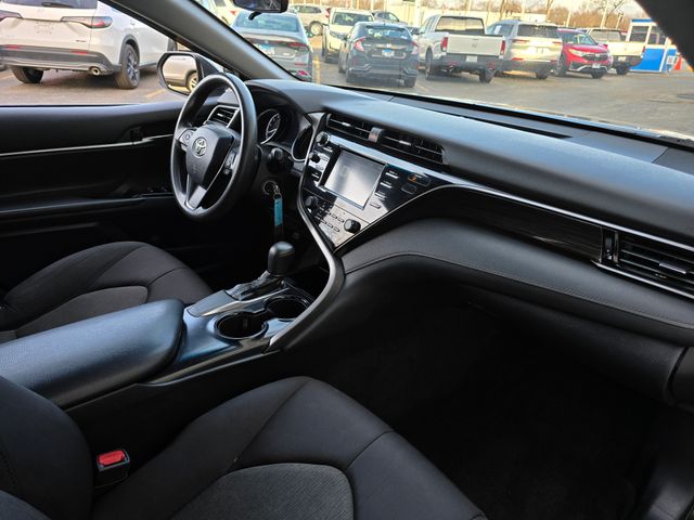 2019 Toyota Camry L 40