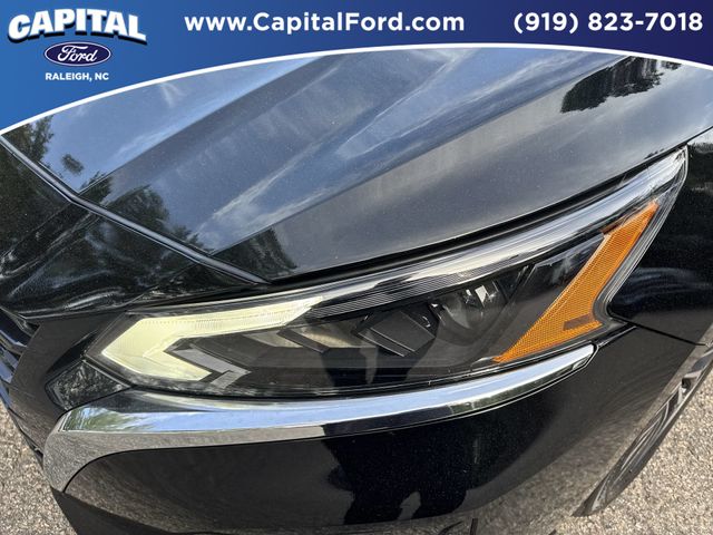 Used 2025 Black Nissan 2.5 SV image 11