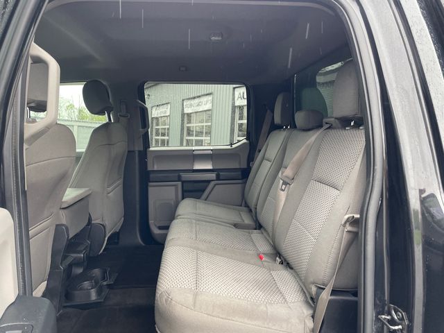 2015 Ford F-150 XLT - Tuxedo Black Metallic exterior view 13