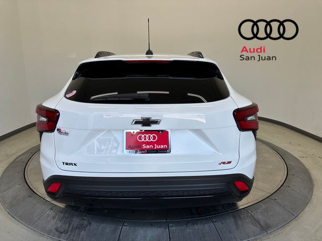 Used 2025 White Chevrolet 2RS image 38