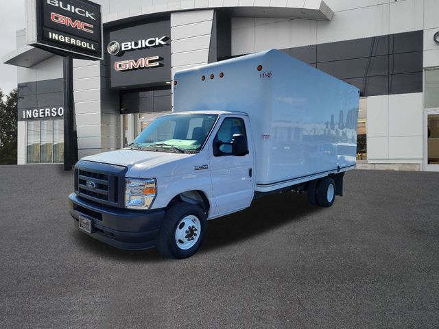 2023 Ford E-450SD Base 3