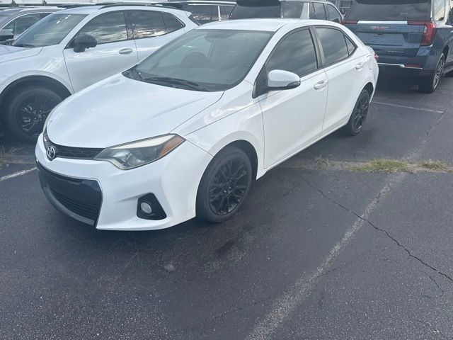 Super White 2016 Toyota Corolla Sedan Front-Wheel Drive Continuously Variable Transmission