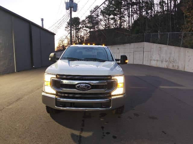 2020 Ford F-350 Super Duty Chassis Cab XLT's photo