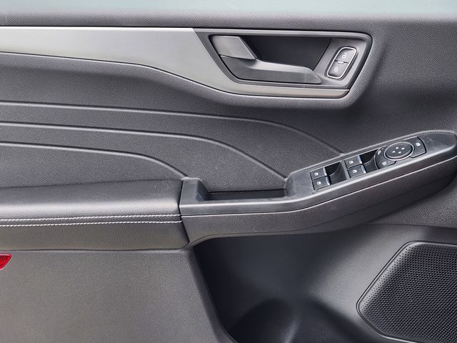 2025 White Ford Escape Active FWD SUV