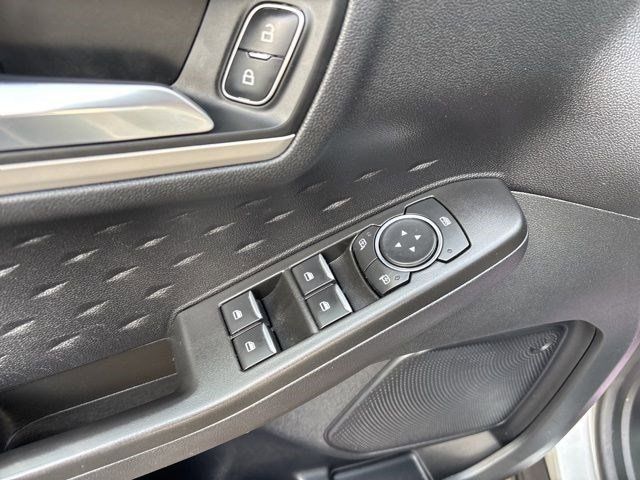 2020 Ford Escape SE Sport Hybrid photo