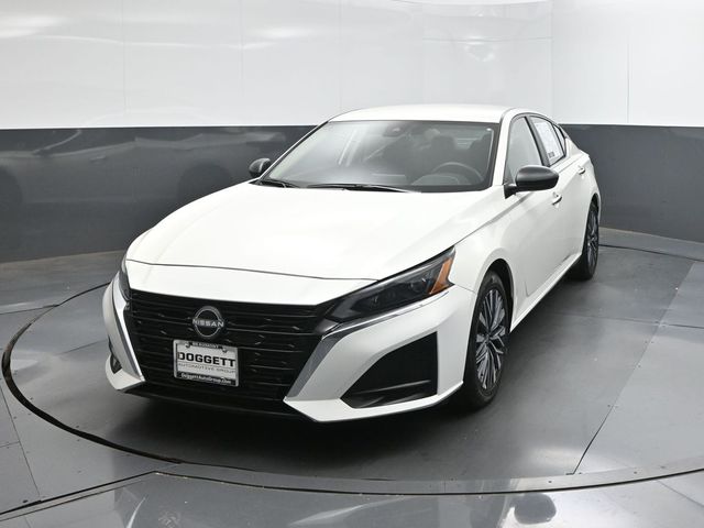 Used 2025 Nissan Altima Sedan
