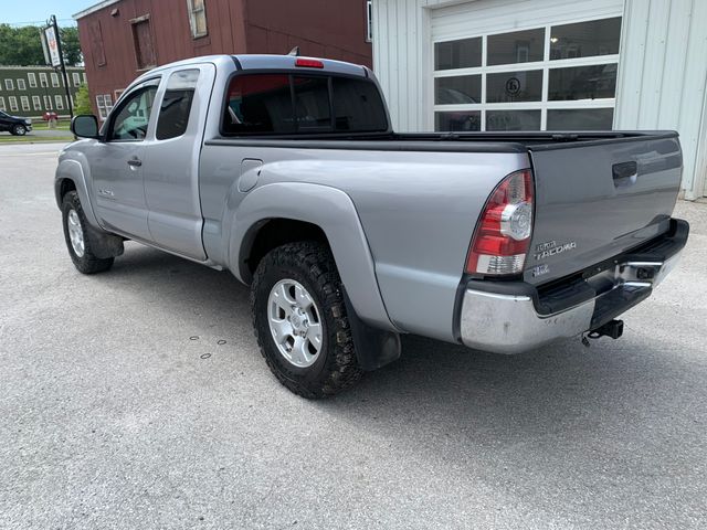 Used 2014 Toyota Tacoma Truck