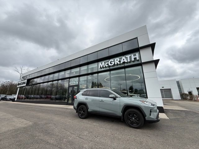 Lunar Rock 2020 Toyota RAV4 XLE AWD SUV / Crossover All-Wheel Drive 8-Speed Automatic