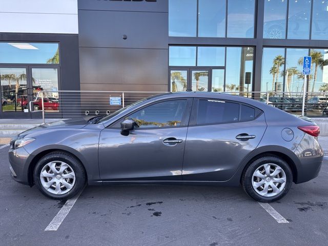 2016 Mazda Mazda3 i Sport 8