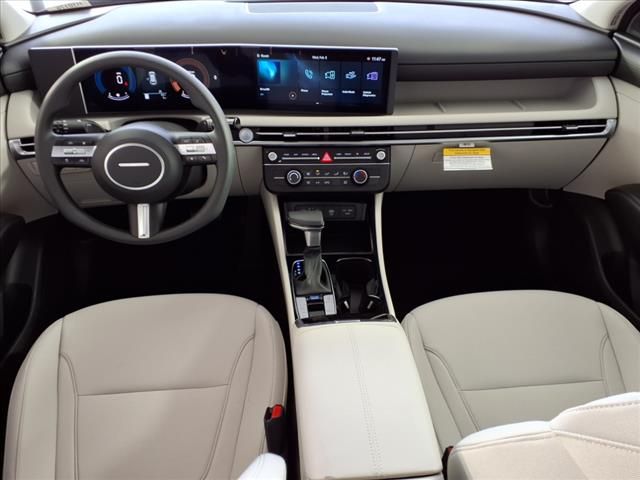 2025 Hyundai Tucson SE photo