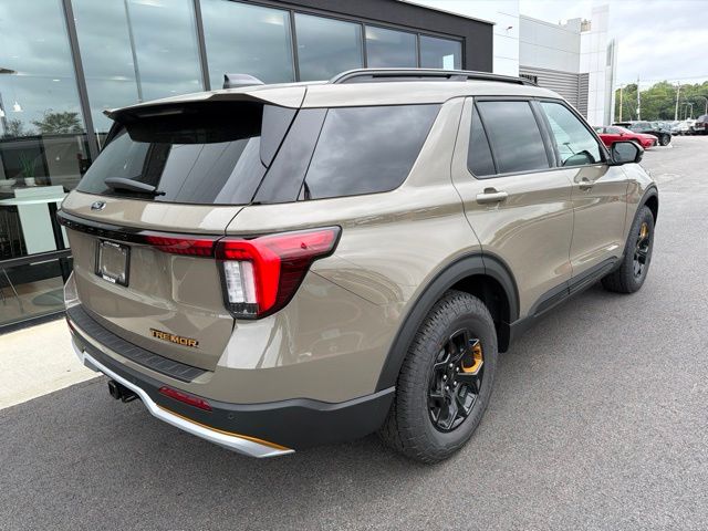 New 2026 Gray Ford Tremor image 3
