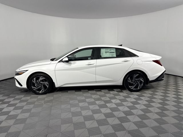 New 2025 Hyundai Elantra Hybrid For Sale in Indianapolis, IN