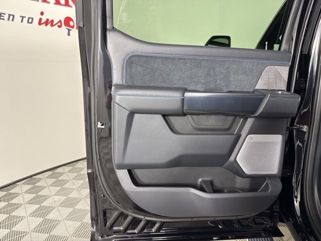 2025 Agate Black Metallic Ford Super Duty F-250 SRW Platinum 4X4 Truck